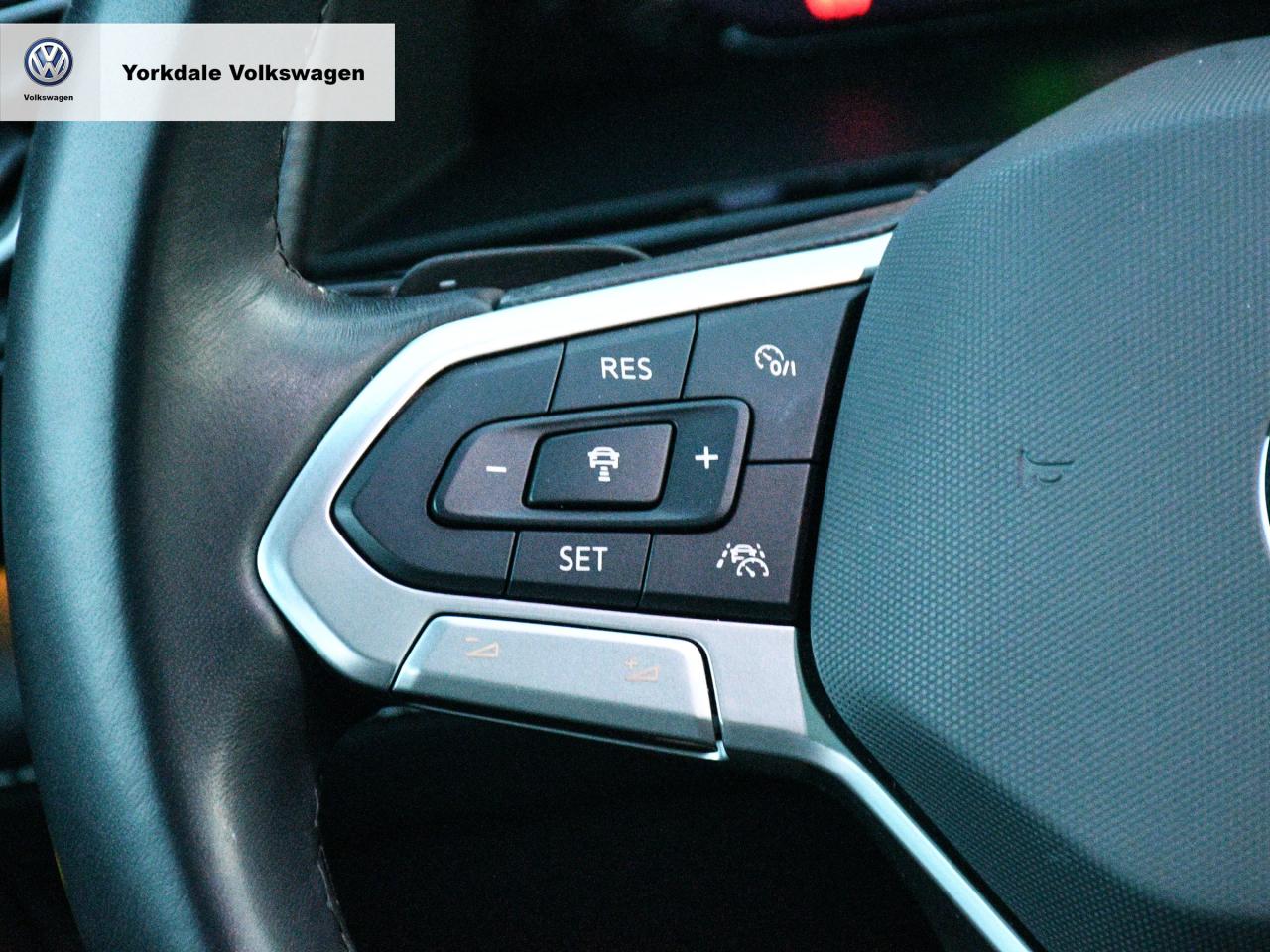 2025 Volkswagen Atlas Cross Sport  Photo