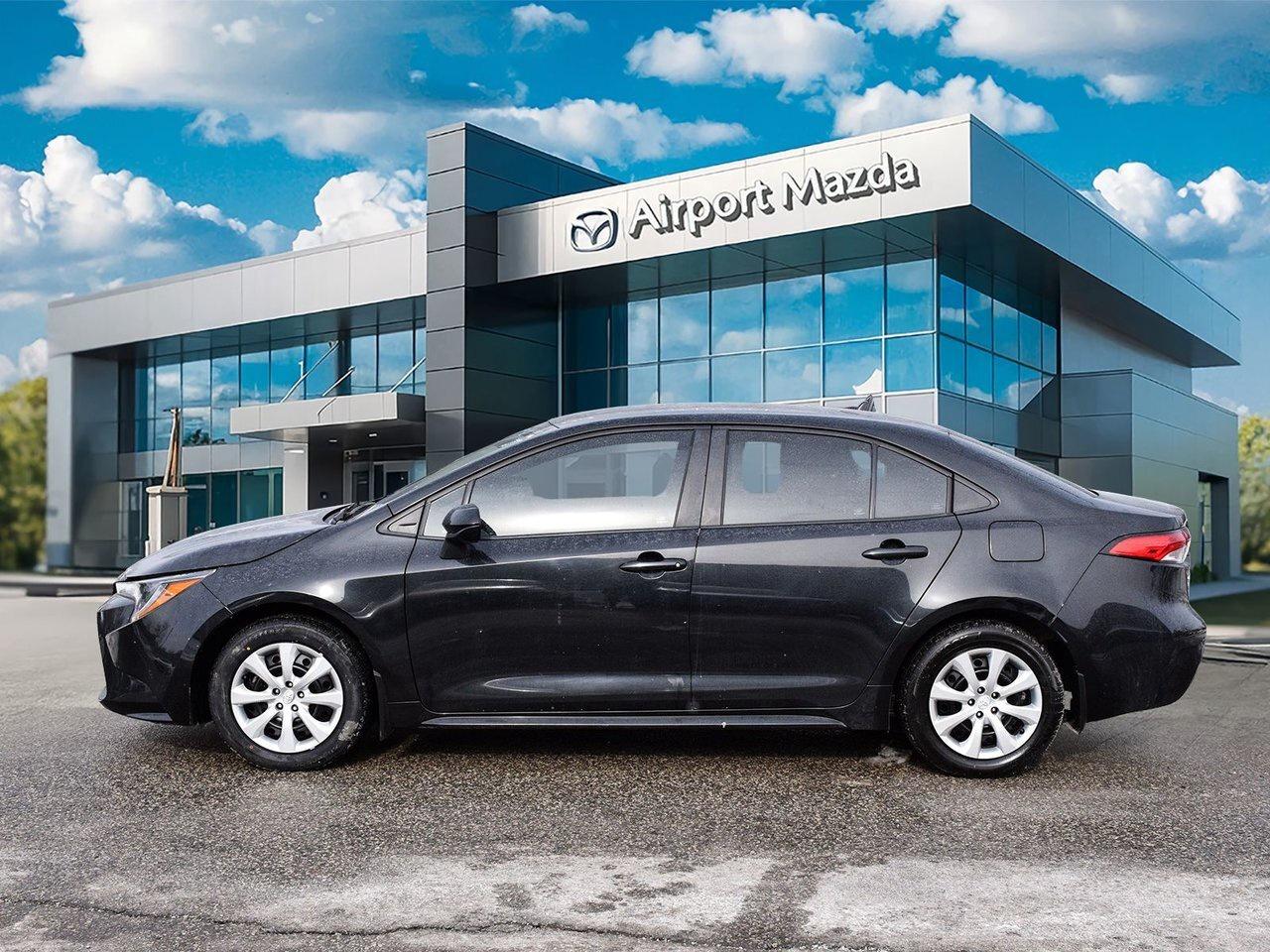 2022 Toyota Corolla LE Photo