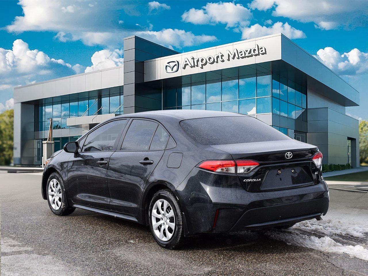 2022 Toyota Corolla LE Photo