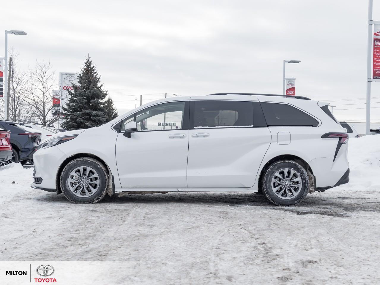 2025 Toyota Sienna HYBRID FWD 8 PASSENGER SUNROOF LEATHER REMOTE CONN Photo