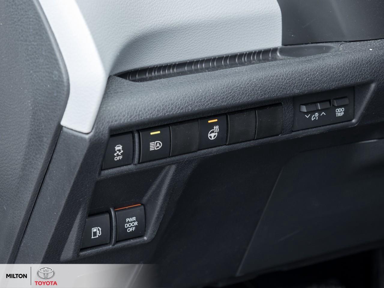 2025 Toyota Sienna HYBRID FWD 8 PASSENGER SUNROOF LEATHER REMOTE CONN Photo