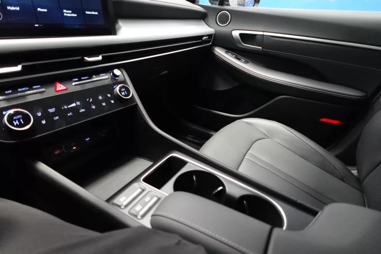 2026 Hyundai Sonata Hybrid PREFERRED-TREND HYBRID    HTD SEATS    HTD WHEEL Photo