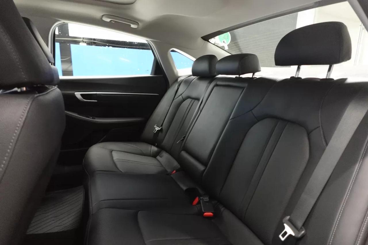 2026 Hyundai Sonata Hybrid PREFERRED-TREND HYBRID    HTD SEATS    HTD WHEEL Photo