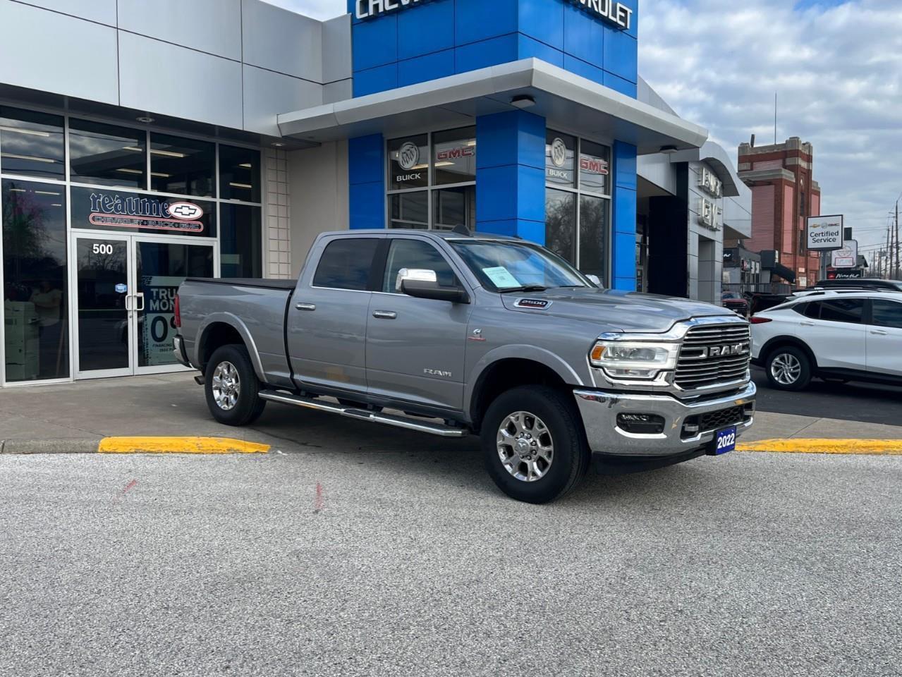 2022 RAM 2500 LARAMIE LOW KM READY TO PULL Photo2