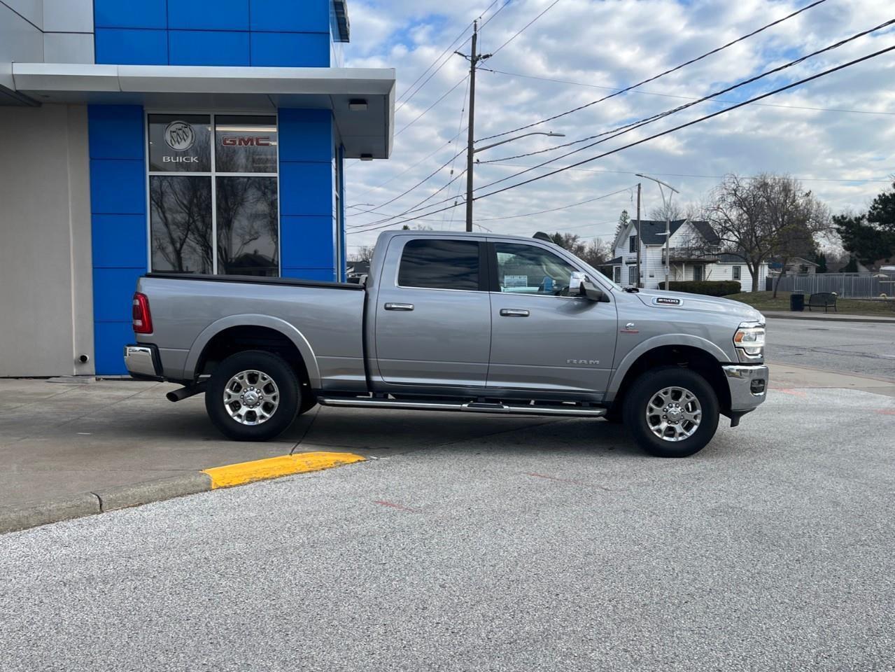 2022 RAM 2500 LARAMIE LOW KM READY TO PULL Photo