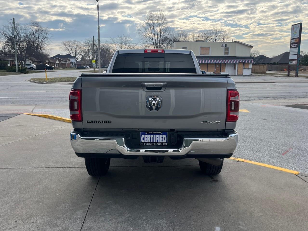 2022 RAM 2500 LARAMIE LOW KM READY TO PULL Photo