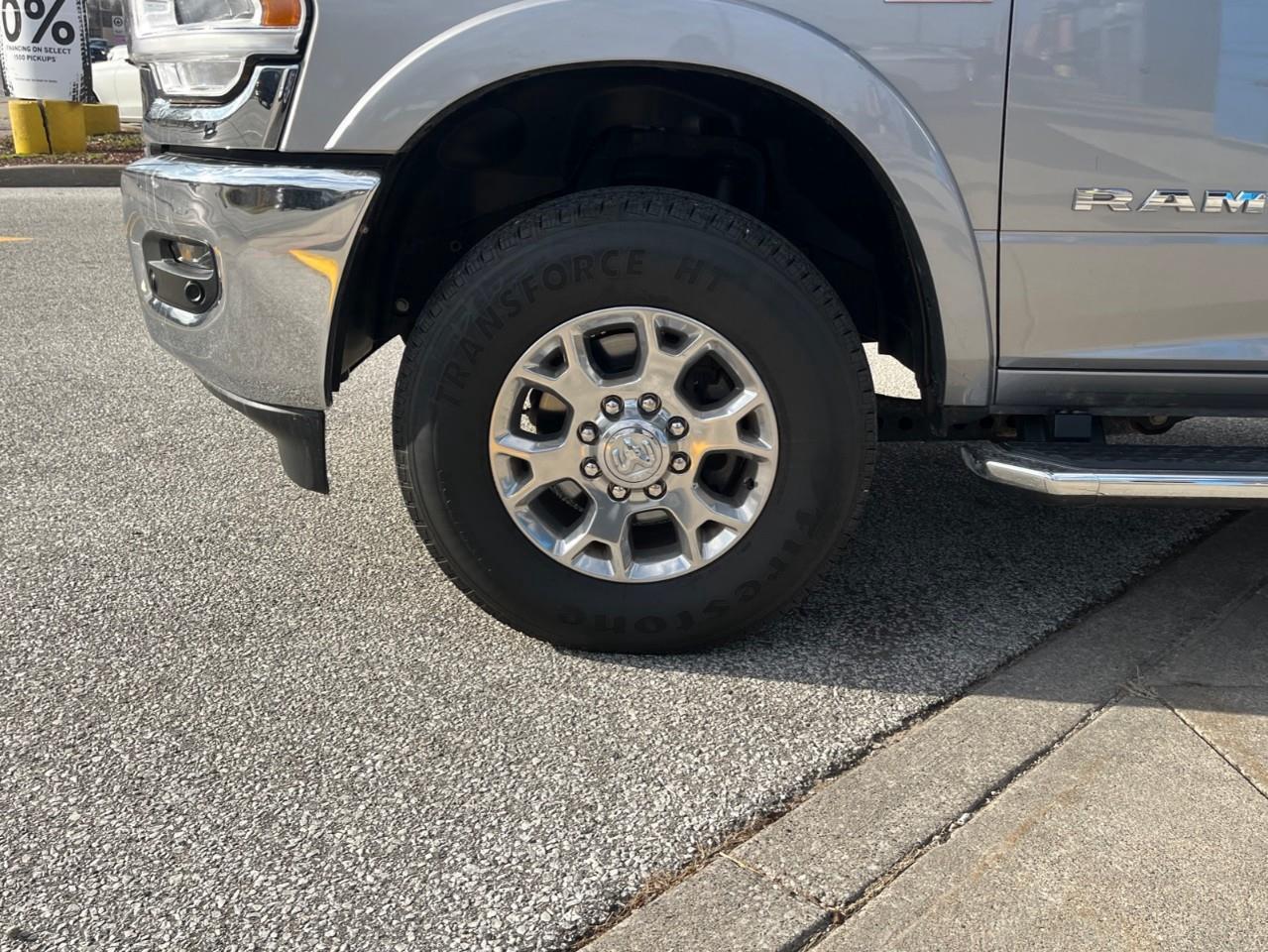 2022 RAM 2500 LARAMIE LOW KM READY TO PULL Photo