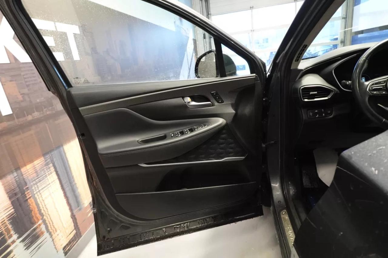 2020 Hyundai Santa Fe LUXURY   HEATED SEATS   HEATED WHEEL   APPLE CARPL Photo