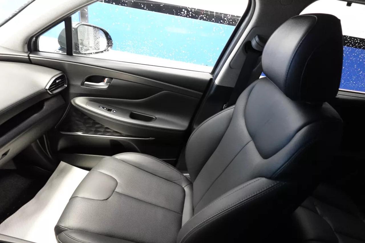 2020 Hyundai Santa Fe LUXURY   HEATED SEATS   HEATED WHEEL   APPLE CARPL Photo