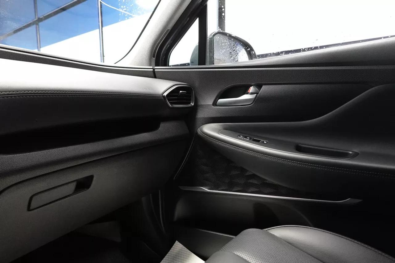2020 Hyundai Santa Fe LUXURY   HEATED SEATS   HEATED WHEEL   APPLE CARPL Photo