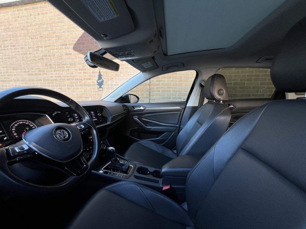 2019 Volkswagen Jetta Highline   Leather   Sunroof   Push Start Photo