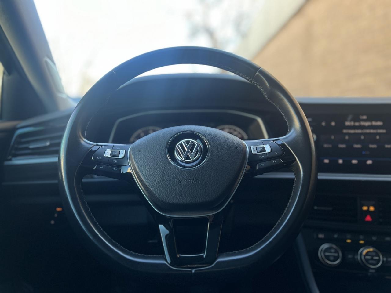 2019 Volkswagen Jetta Highline   Leather   Sunroof   Push Start Photo