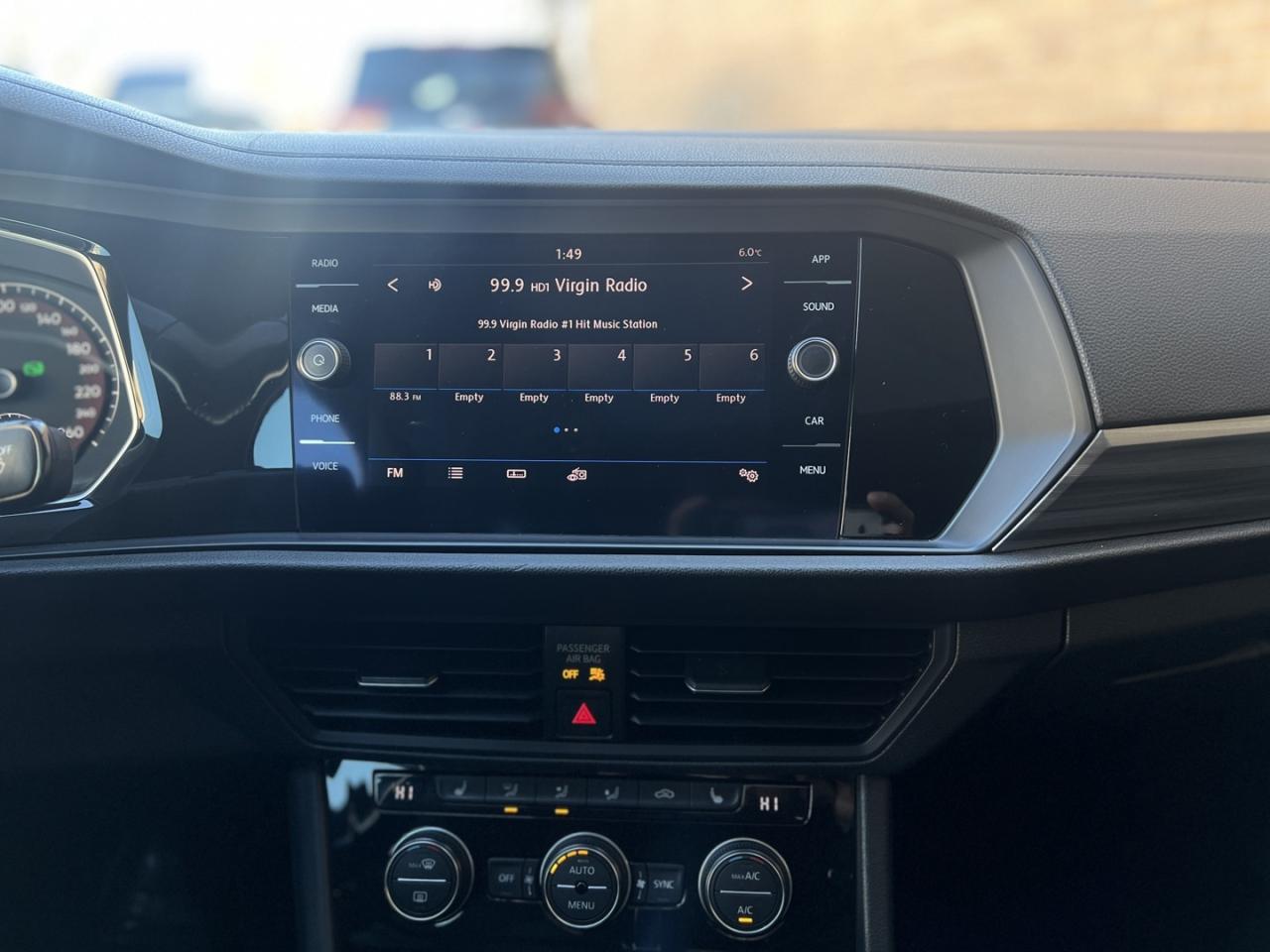 2019 Volkswagen Jetta Highline   Leather   Sunroof   Push Start Photo