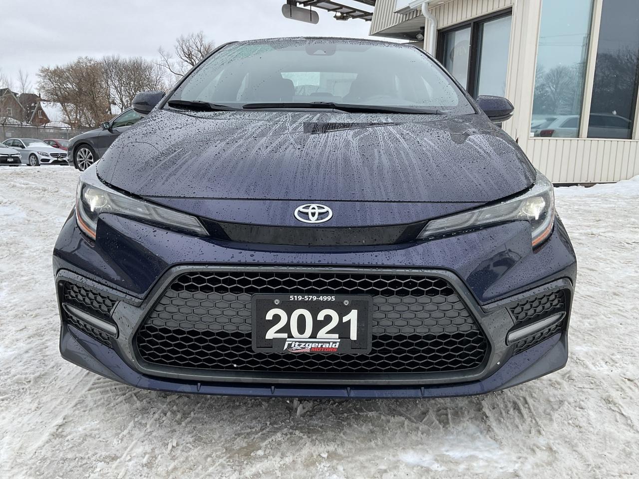 2021 Toyota Corolla SE ALLOYS! CAR PLAY! BACK-UP CAM! BSM! Photo