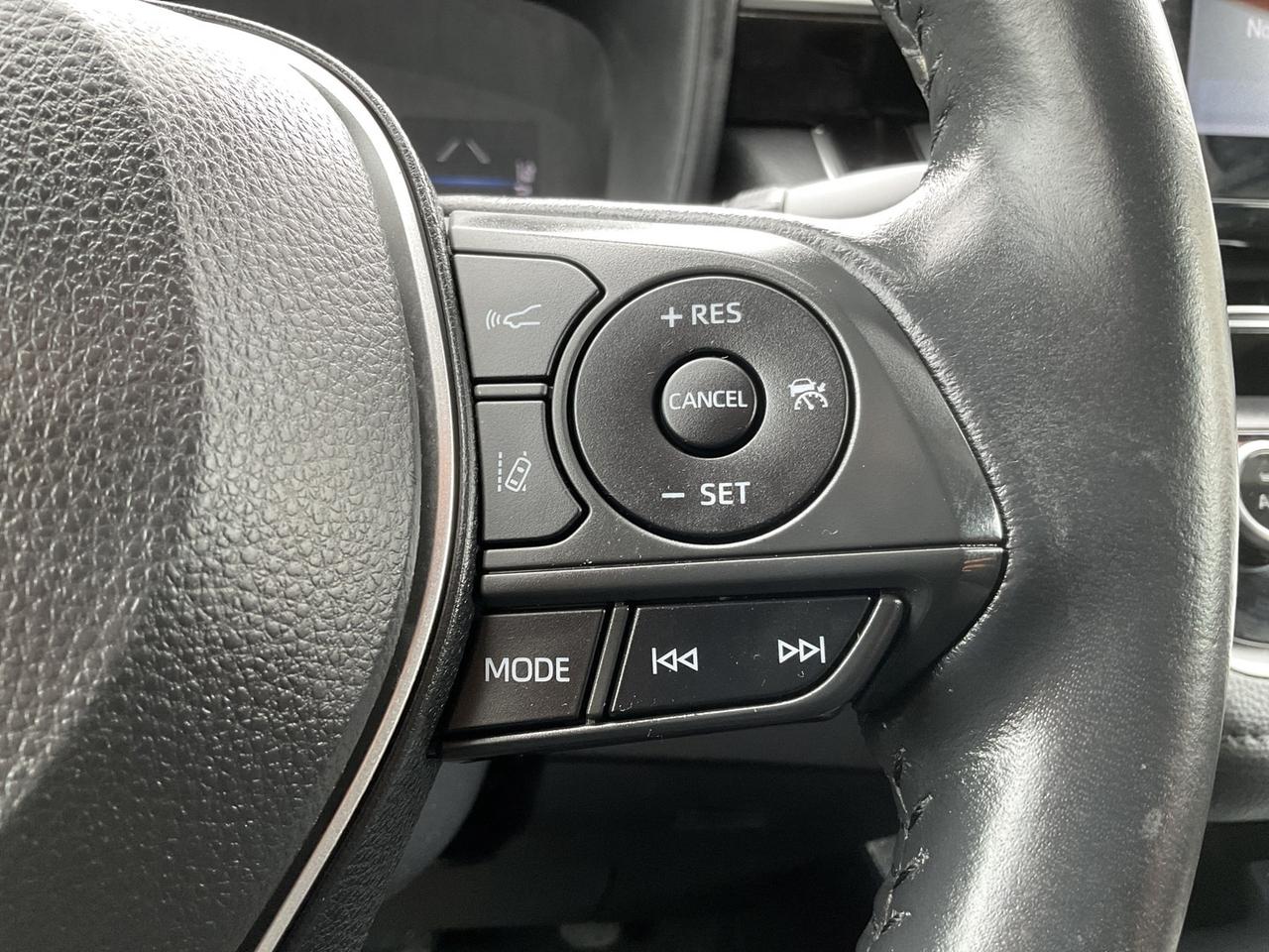 2021 Toyota Corolla SE ALLOYS! CAR PLAY! BACK-UP CAM! BSM! Photo