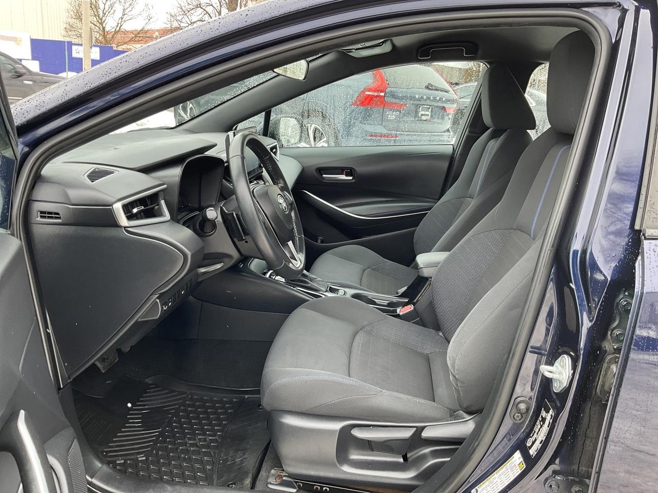 2021 Toyota Corolla SE ALLOYS! CAR PLAY! BACK-UP CAM! BSM! Photo