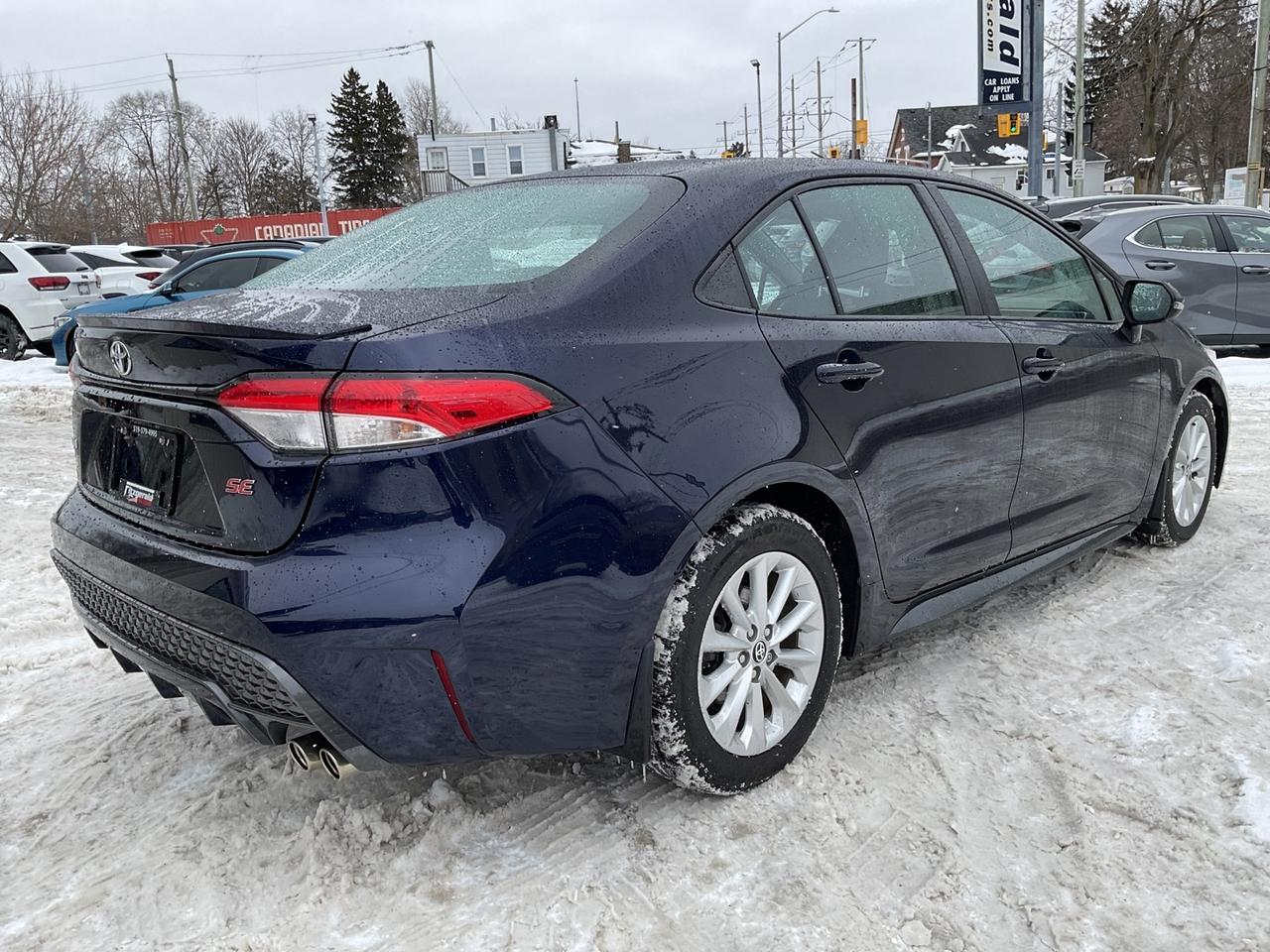2021 Toyota Corolla SE ALLOYS! CAR PLAY! BACK-UP CAM! BSM! Photo