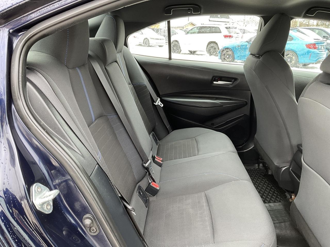 2021 Toyota Corolla SE ALLOYS! CAR PLAY! BACK-UP CAM! BSM! Photo