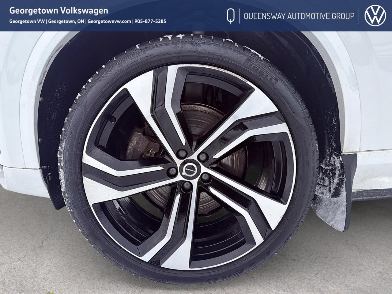 2021 Volvo XC90 T6 R-Design Photo