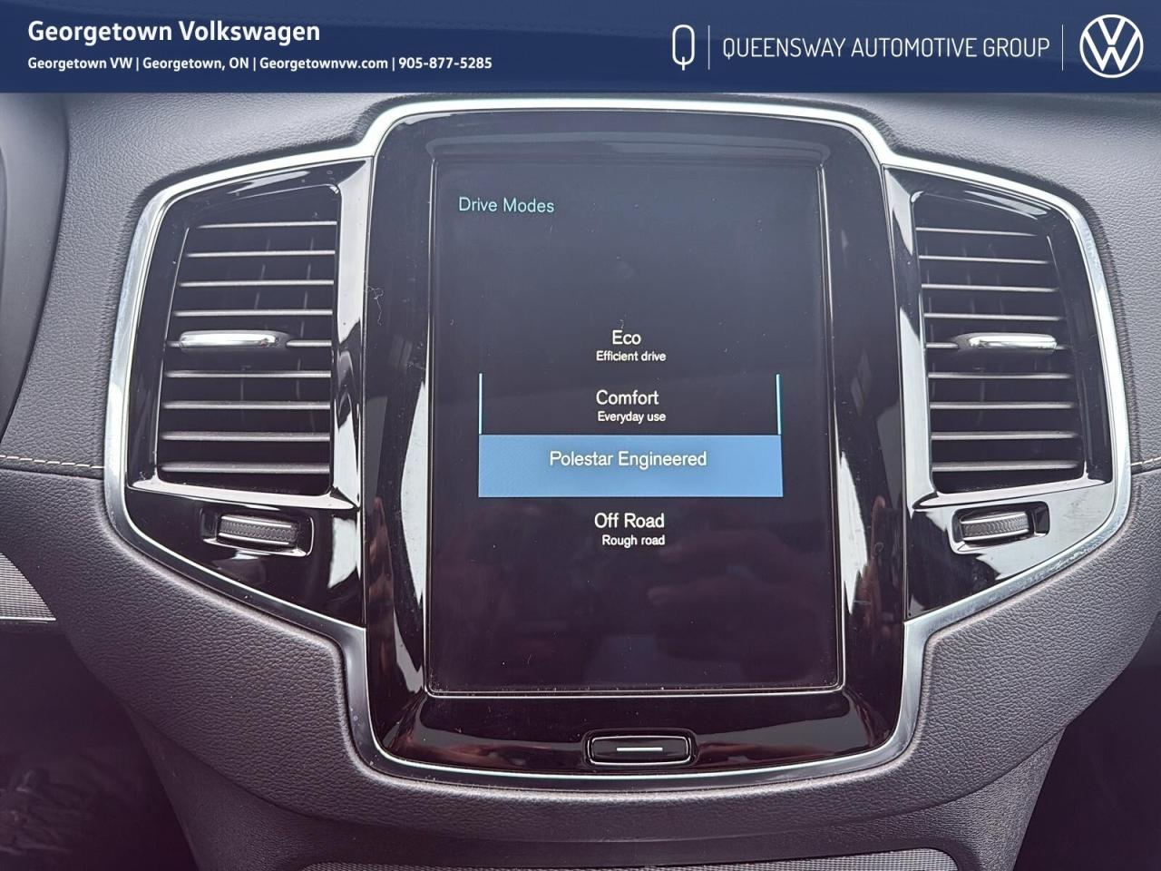 2021 Volvo XC90 T6 R-Design Photo