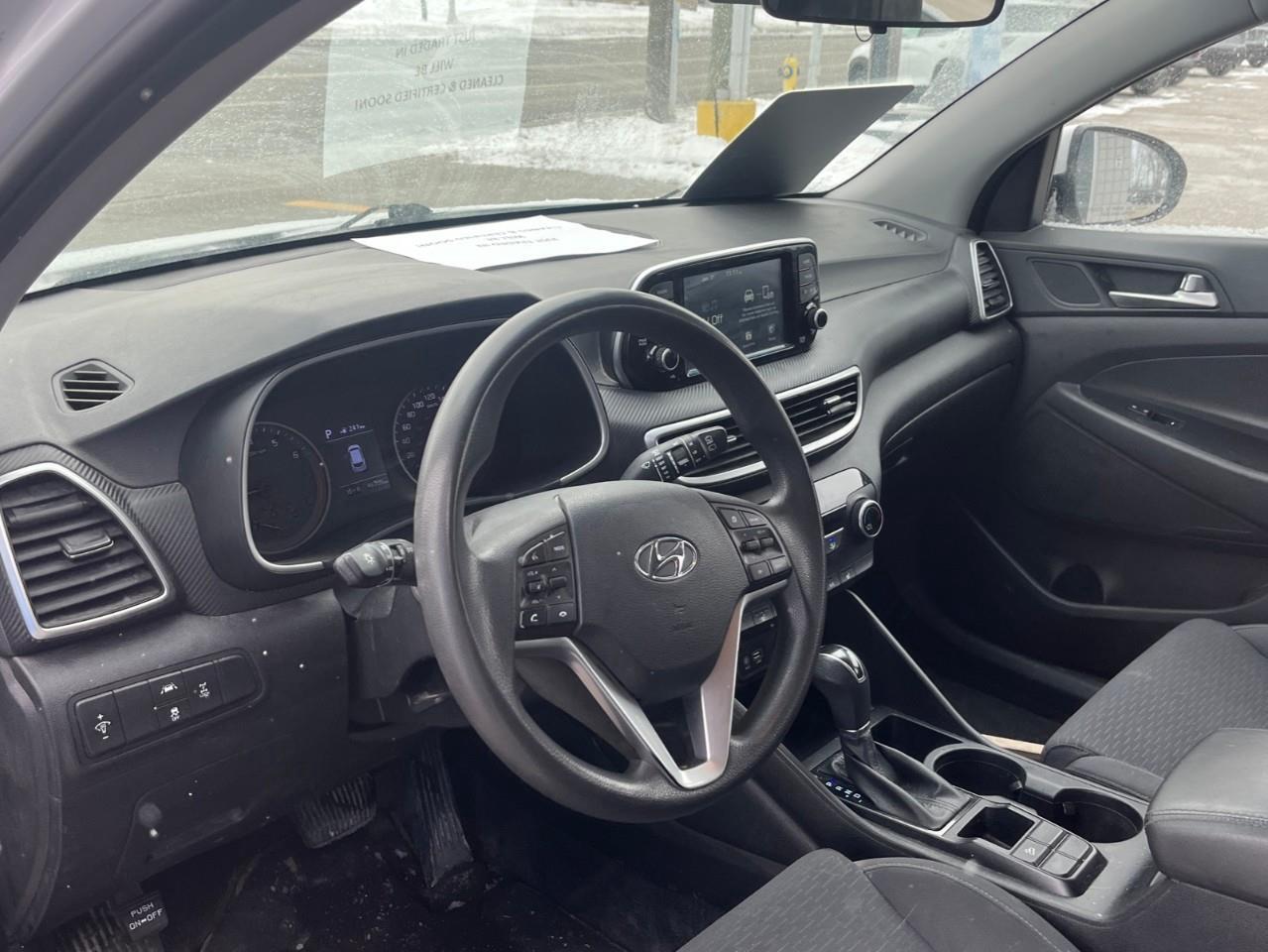 2020 Hyundai Tucson ESSENTIAL TRIM GREAT VALUE! Photo2