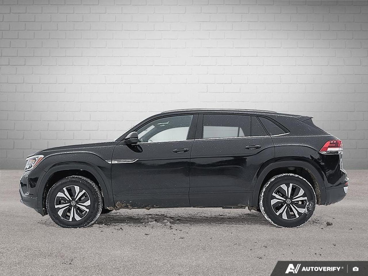 2025 Volkswagen Atlas Cross Sport ComfortlineONE-OWNER, ACCIDENT-FREE, AWD, HTD SEAT Photo