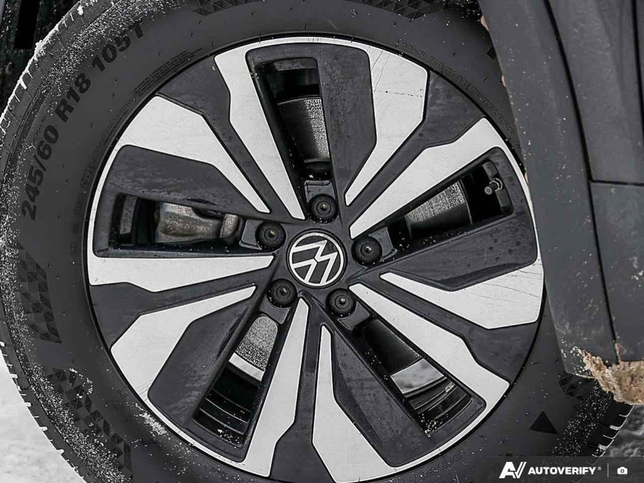 2025 Volkswagen Atlas Cross Sport ComfortlineONE-OWNER, ACCIDENT-FREE, AWD, HTD SEAT Photo