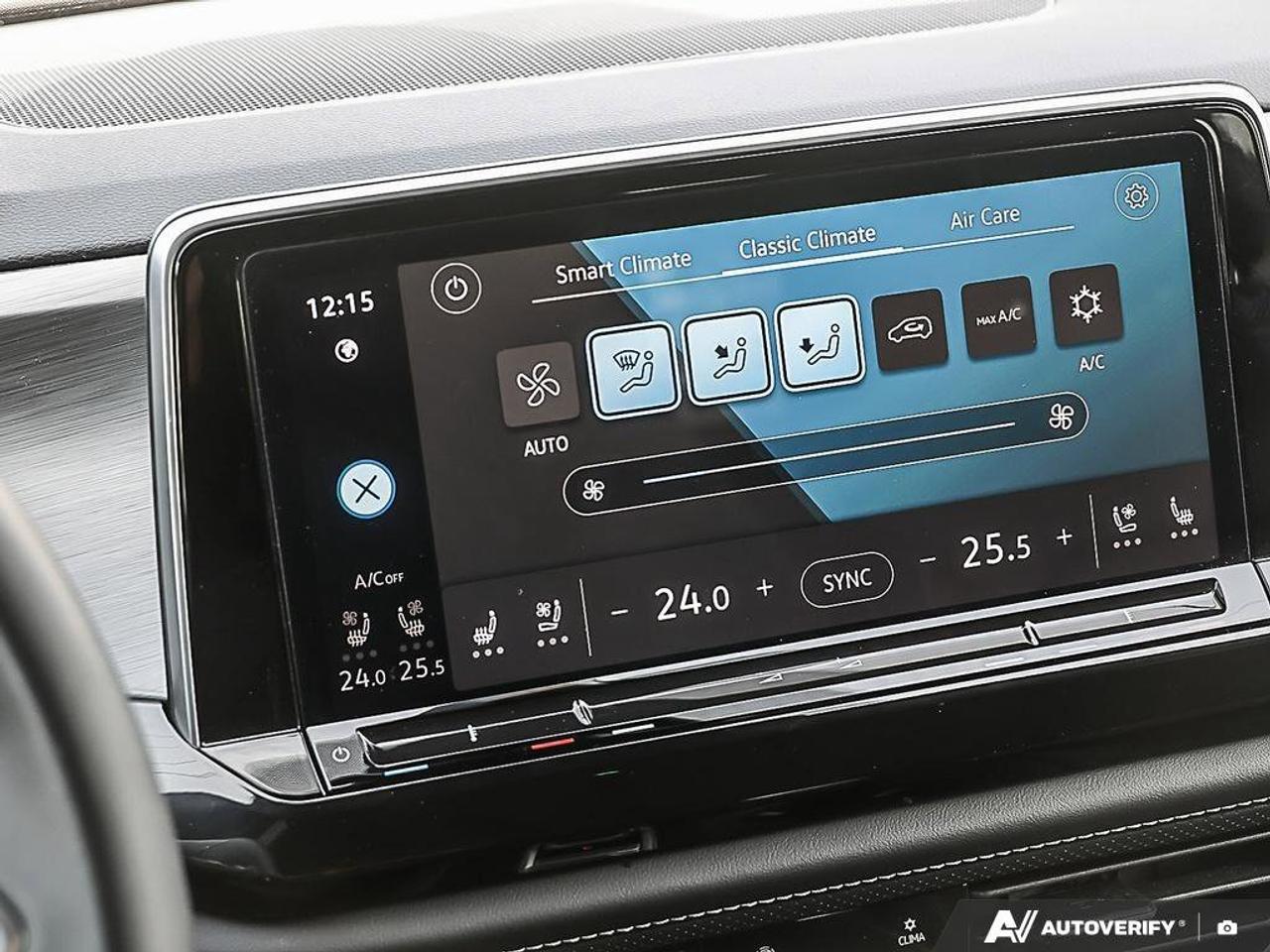 2025 Volkswagen Atlas Cross Sport ComfortlineONE-OWNER, ACCIDENT-FREE, AWD, HTD SEAT Photo