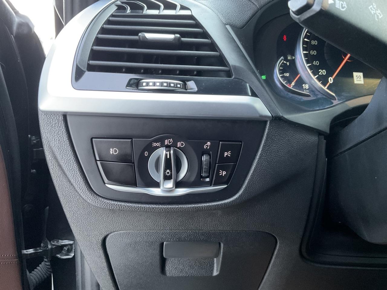 2018 BMW X3 M40i - LEATHER! NAV! BACK-UP CAM! HUD! BSM! PANO R Photo