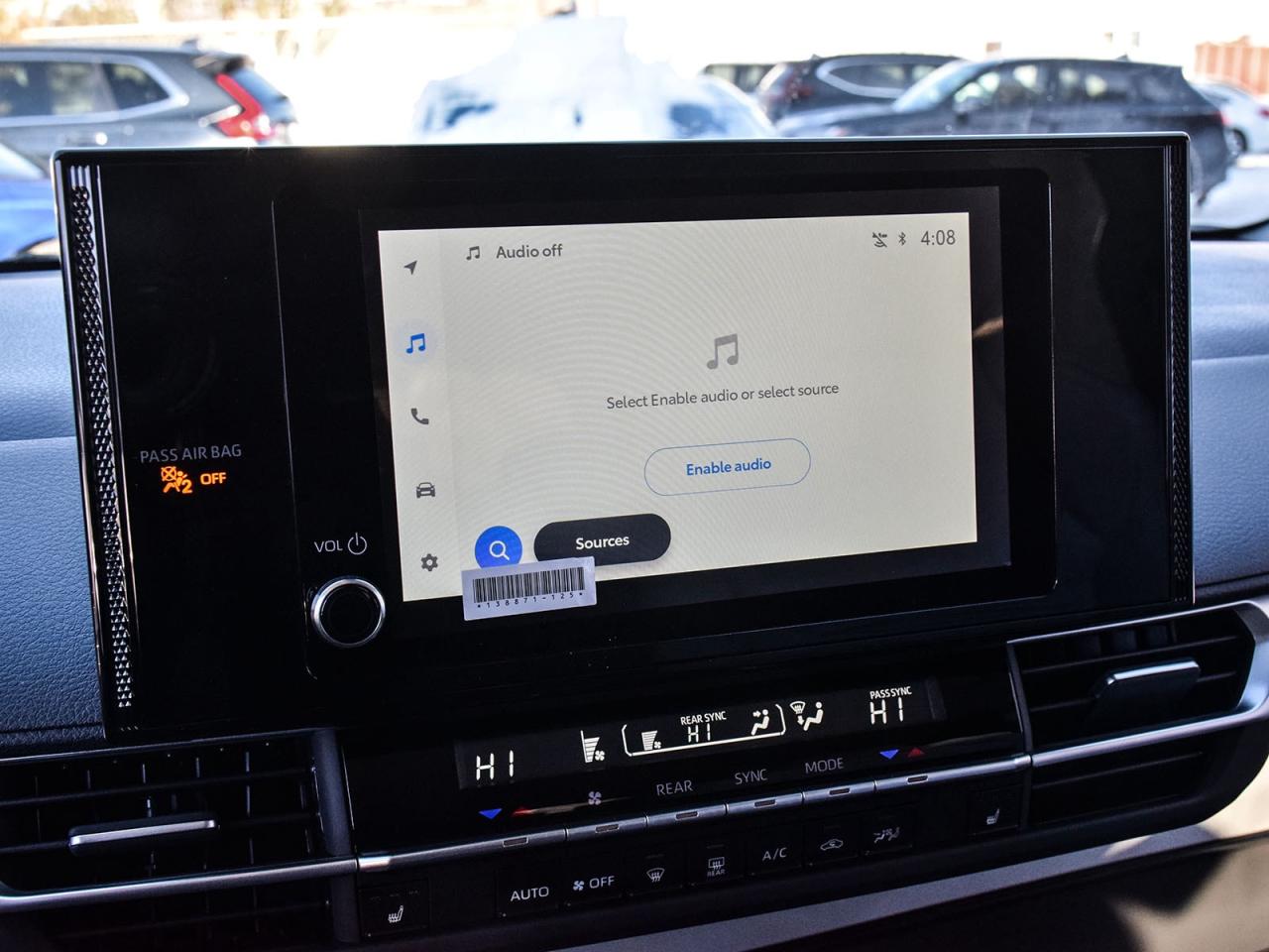 2025 Toyota Sienna LE Photo