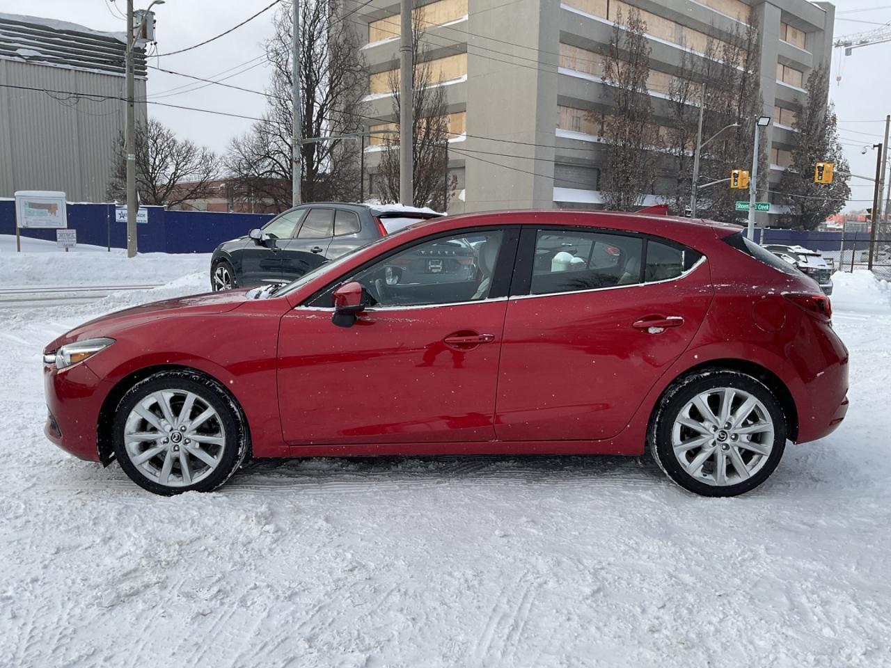 2017 Mazda MAZDA3 GT 5-Door - WHITE LEATHER! NAV! BACK-UP CAM! BSM! Photo