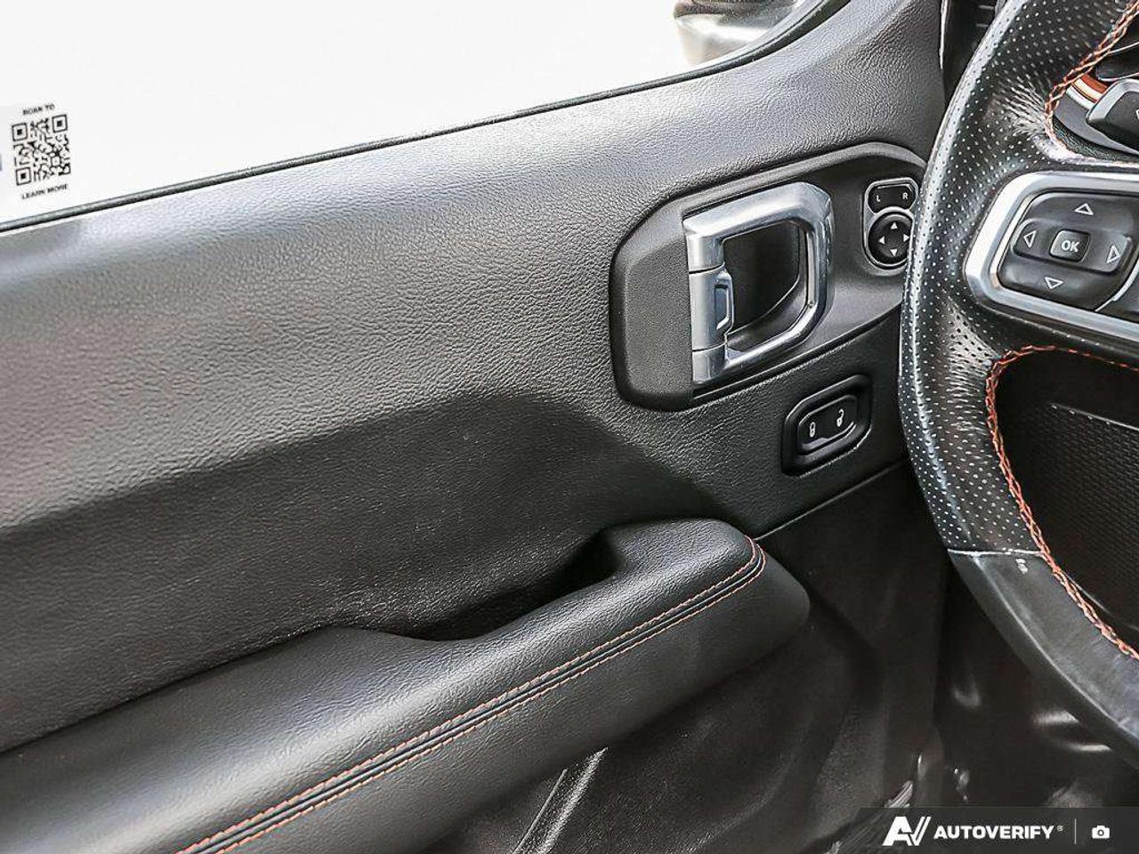 2023 Jeep Gladiator MojaveV6, ADAPTIVE CRUISE, LEATHER, NAVI, 4X4, FOX SUSPENSION Photo