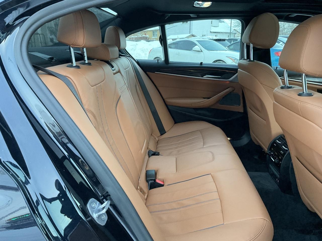 2020 BMW 5 Series 530i xDrive - SOFT CLOSE! NAV! BACK-UP CAM! BSM! Photo