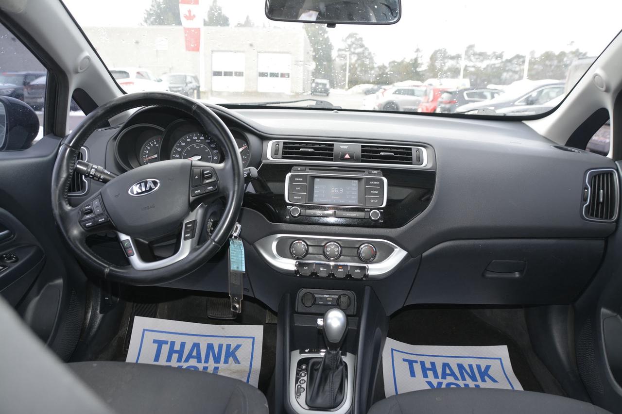 2017 Kia Rio EX Photo4