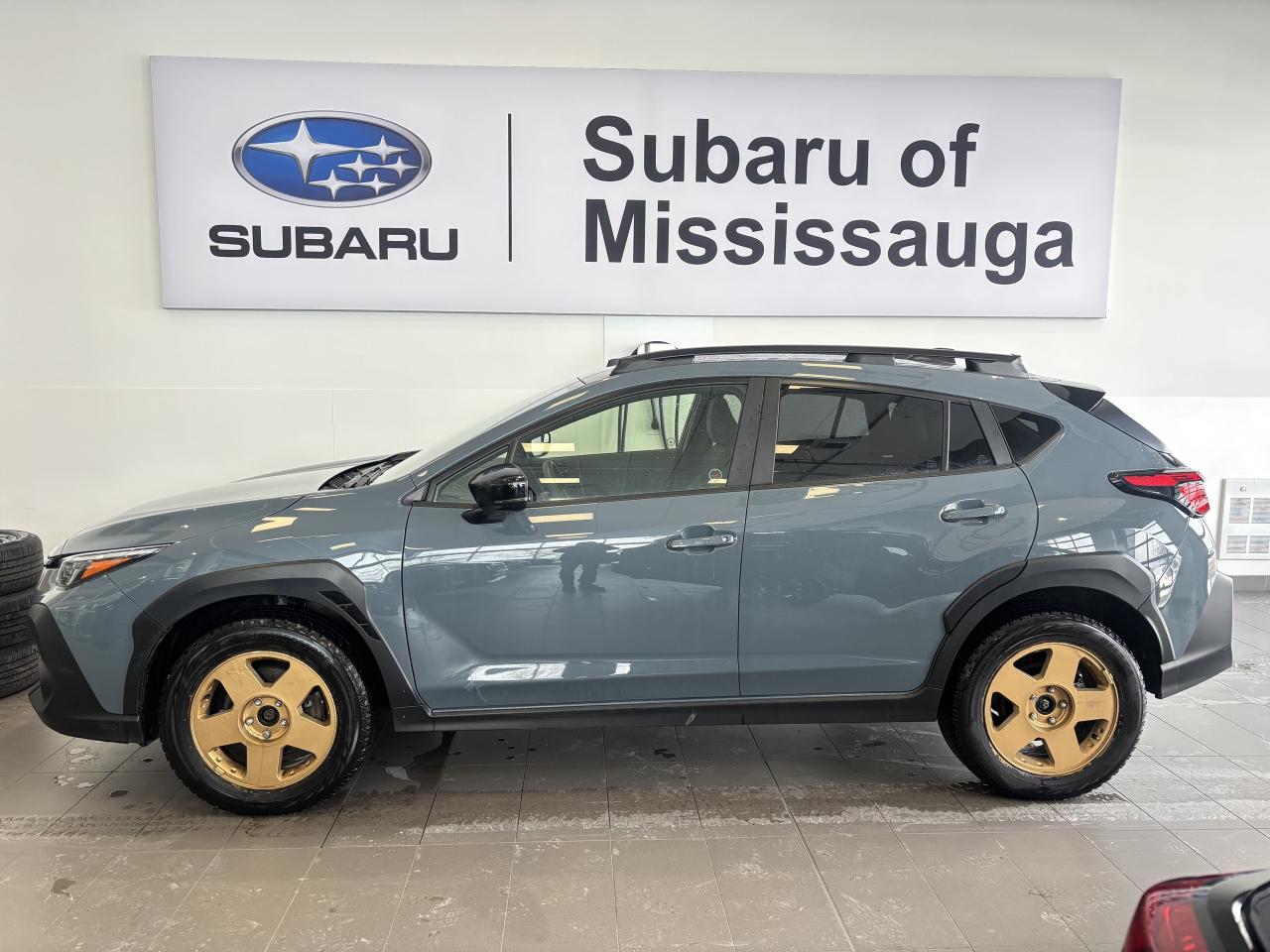 2024 Subaru Crosstrek ONYX  2 SETS OF TIRES/RIMS   CLEAN CARFAX  SUNROOF Photo2