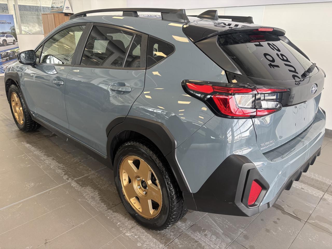 2024 Subaru Crosstrek ONYX  2 SETS OF TIRES/RIMS   CLEAN CARFAX  SUNROOF Photo3