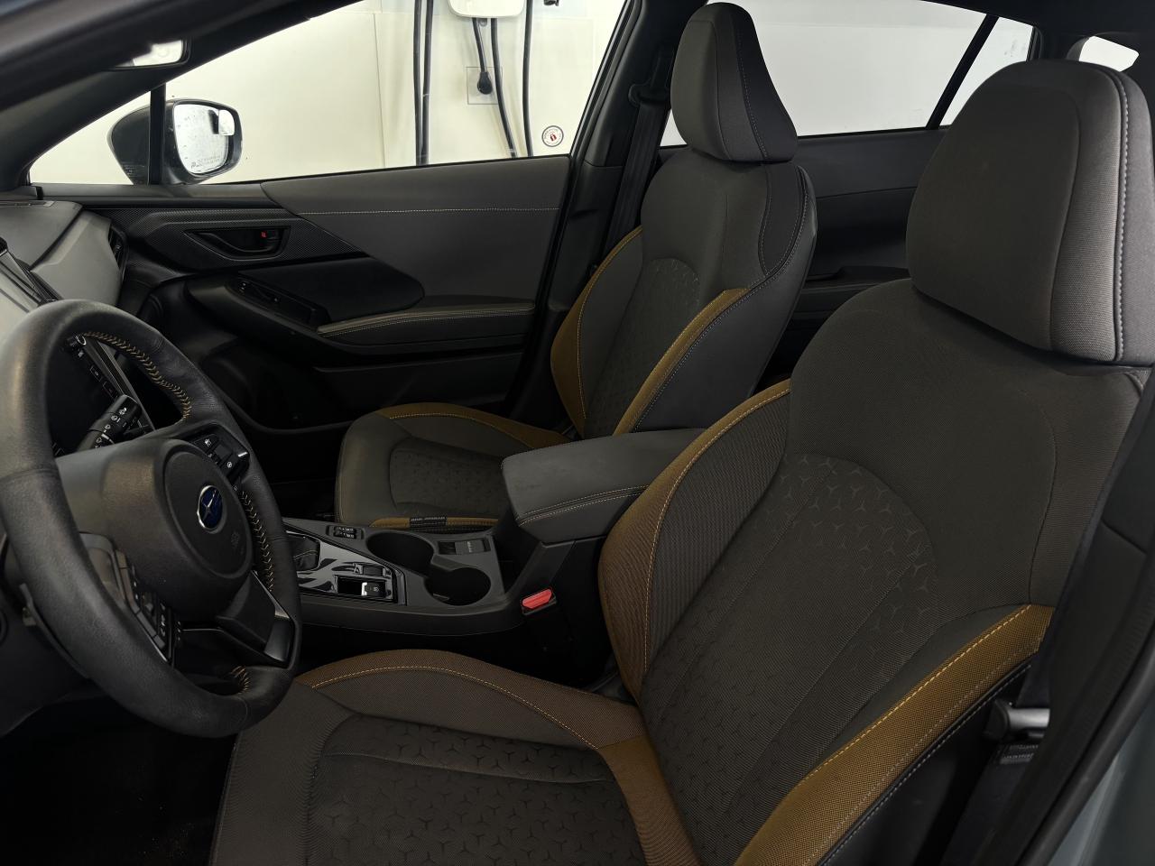 2024 Subaru Crosstrek ONYX  2 SETS OF TIRES/RIMS   CLEAN CARFAX  SUNROOF Photo