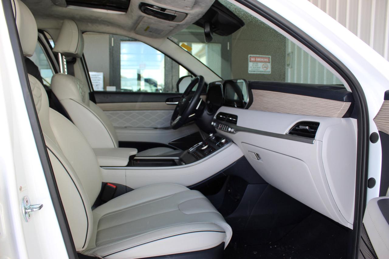 2022 Hyundai PALISADE Ultimate Calligraphy 7-Passenger AWD Calligraphy Photo