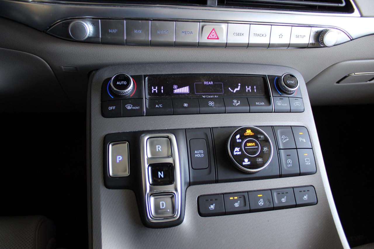 2022 Hyundai PALISADE Ultimate Calligraphy 7-Passenger AWD Calligraphy Photo