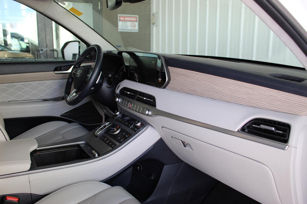 2022 Hyundai PALISADE Ultimate Calligraphy 7-Passenger AWD Calligraphy Photo