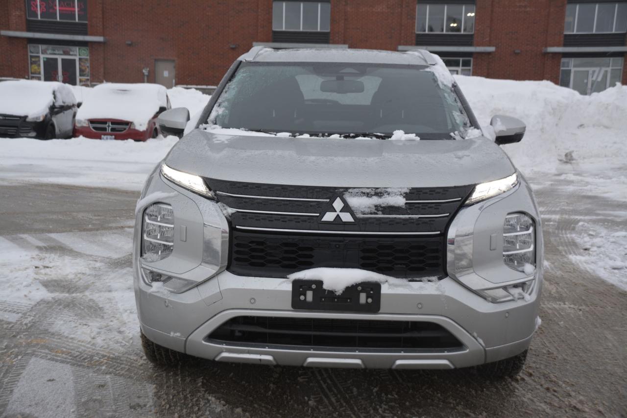 2024 Mitsubishi Outlander SEL Photo