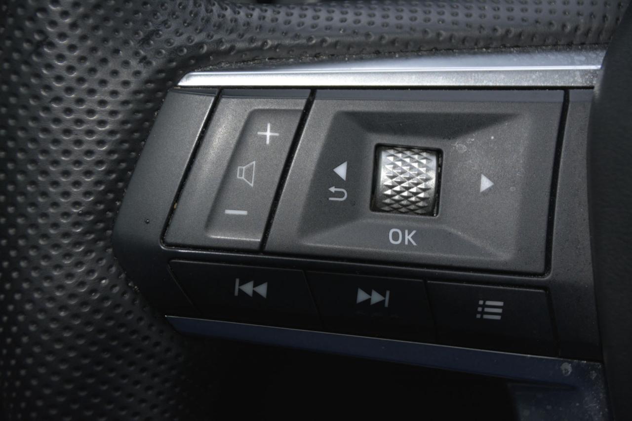 2024 Mitsubishi Outlander SEL Photo