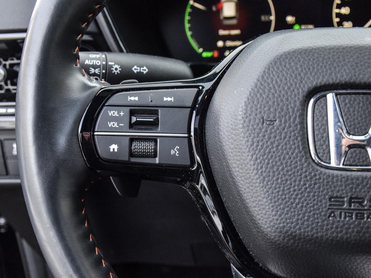 2025 Honda CR-V Hybrid Touring Photo