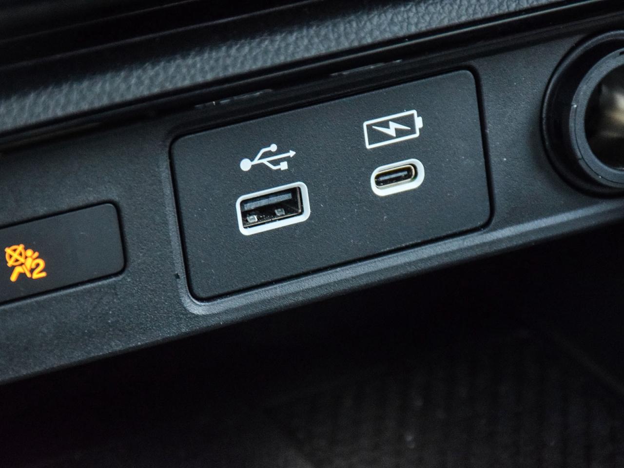 2025 Honda CR-V Hybrid Touring Photo