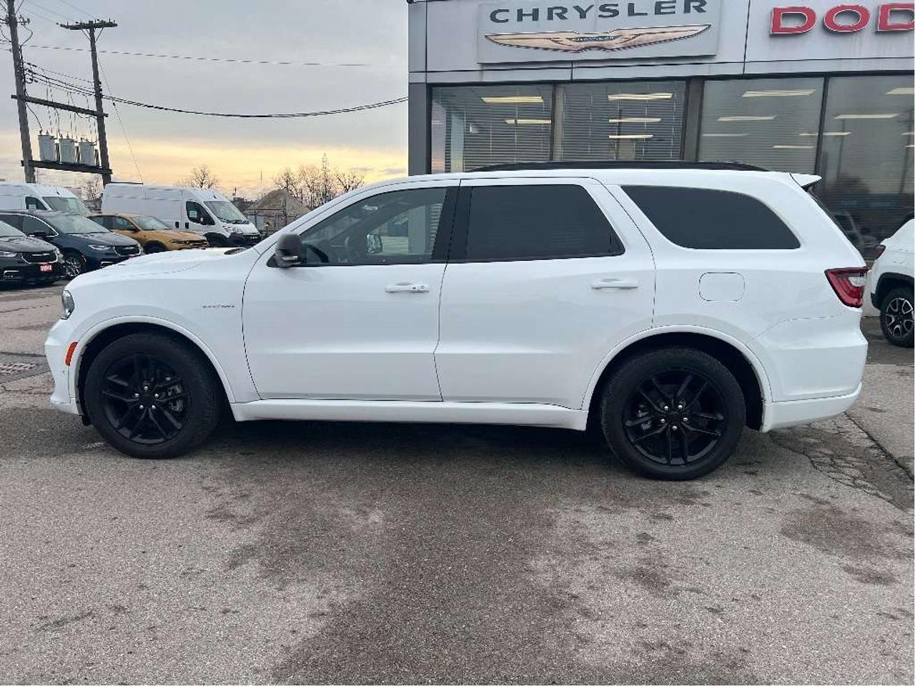 2025 Dodge Durango R-T AWD 5.7L HEMI V8 *SUNROOF *NAVI *LEATHER Photo