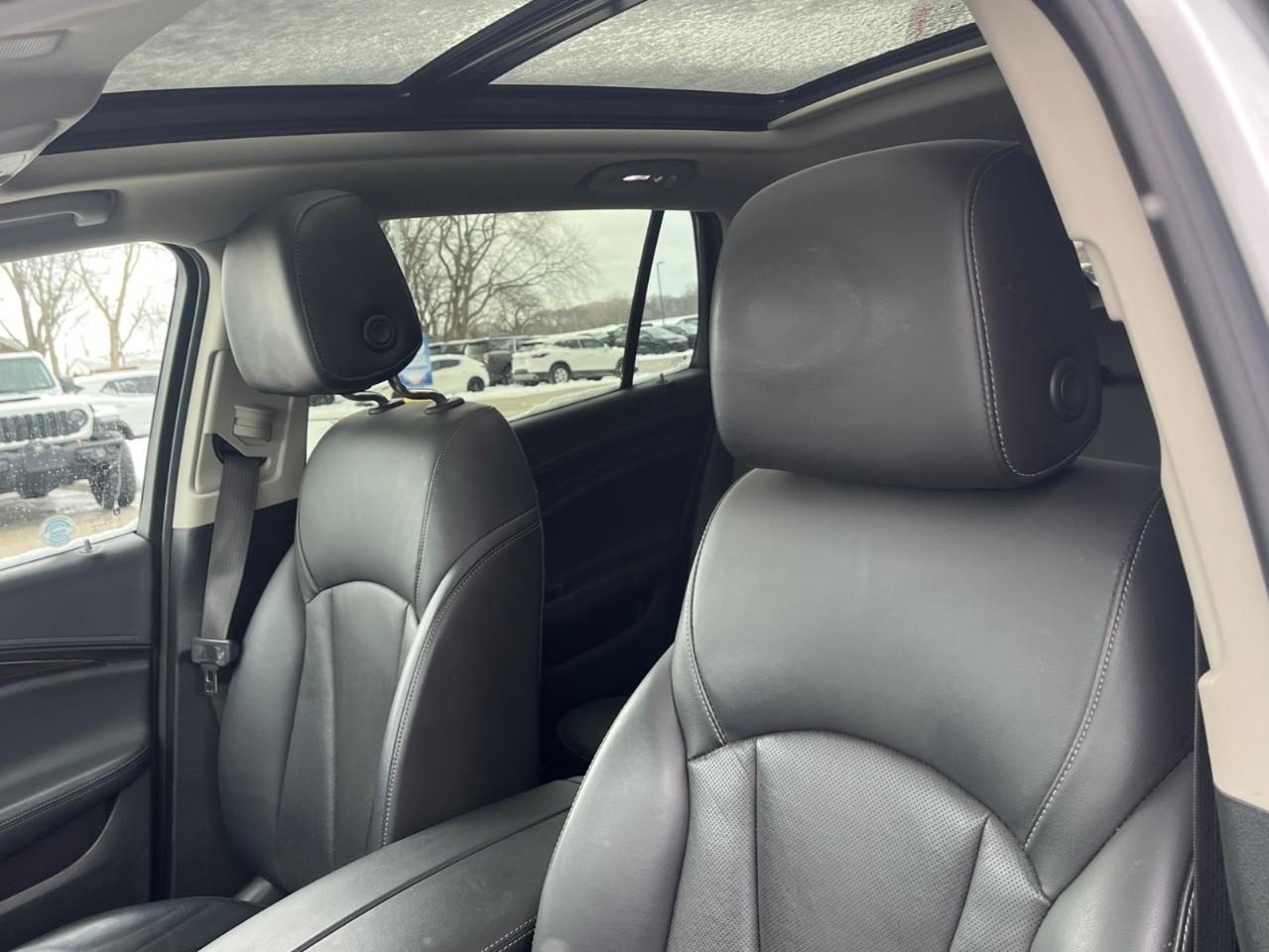 2019 Buick Envision ESSENCE LOCAL TRADE Photo
