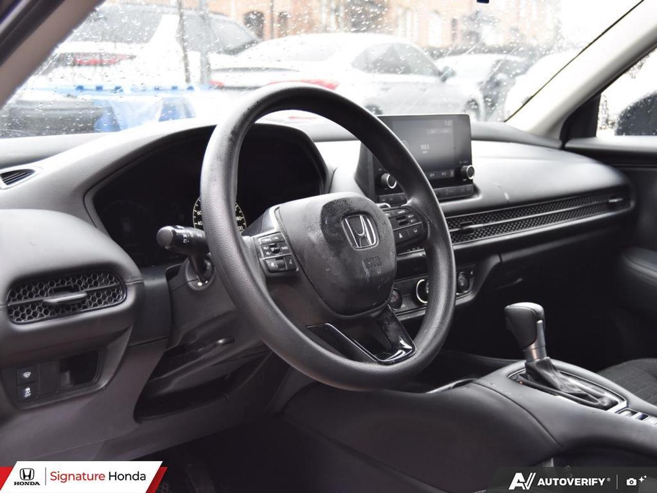 2024 Honda HR-V LX-B Photo