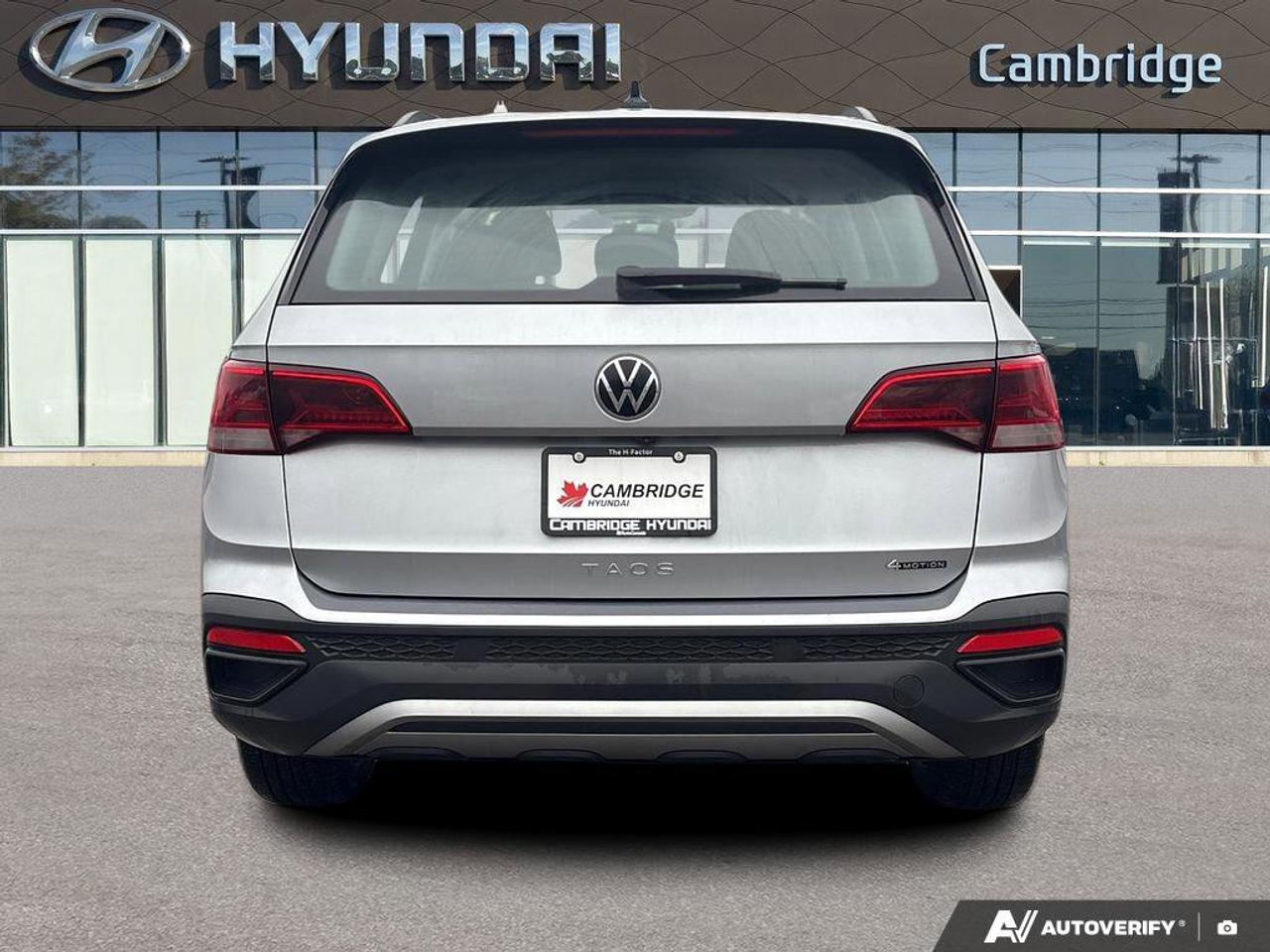 2024 Volkswagen Taos Trendline   CLEAN CARFAX   HEATED SEATS AND STEERI Photo