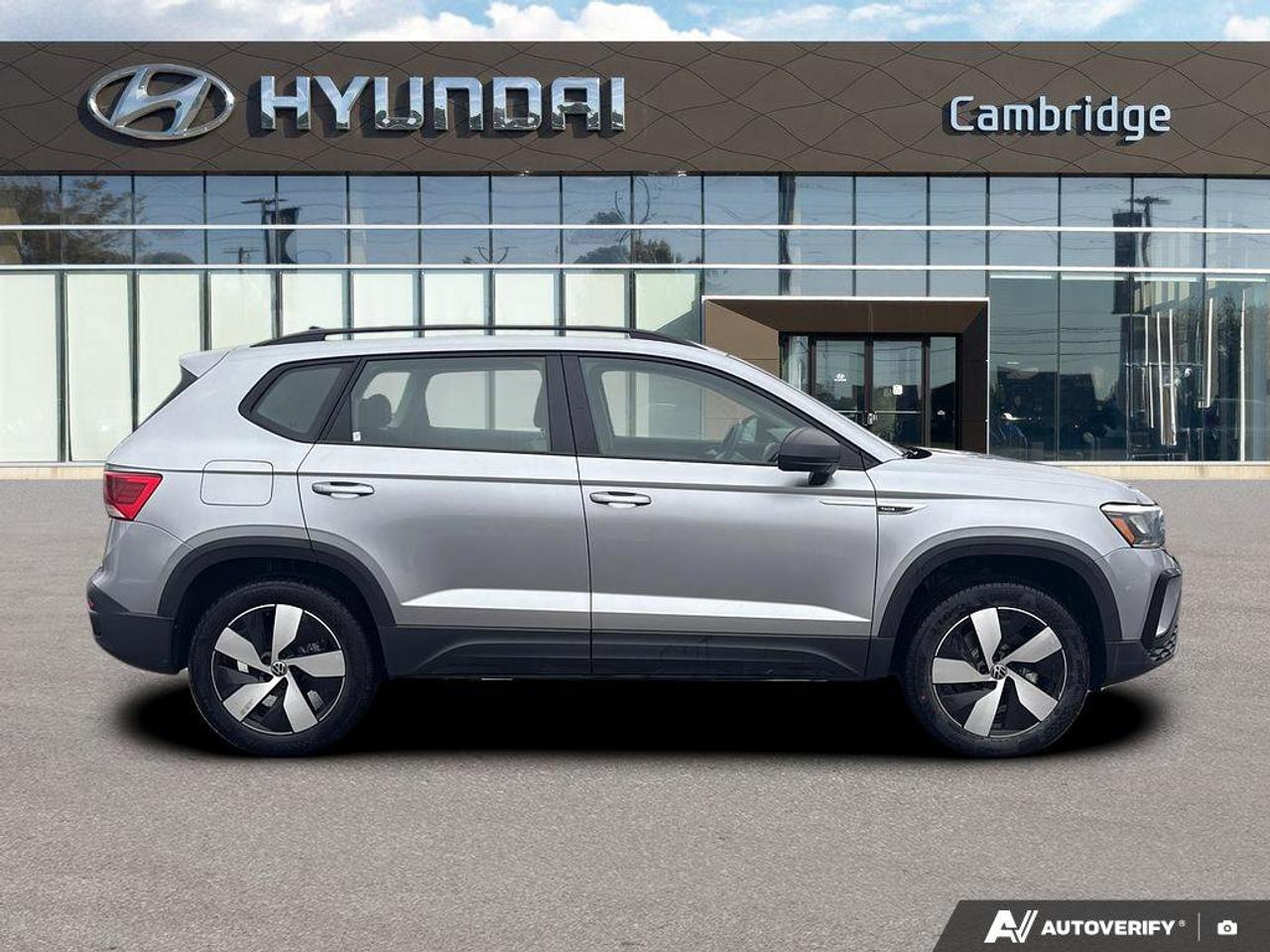 2024 Volkswagen Taos Trendline   CLEAN CARFAX   HEATED SEATS AND STEERI Photo