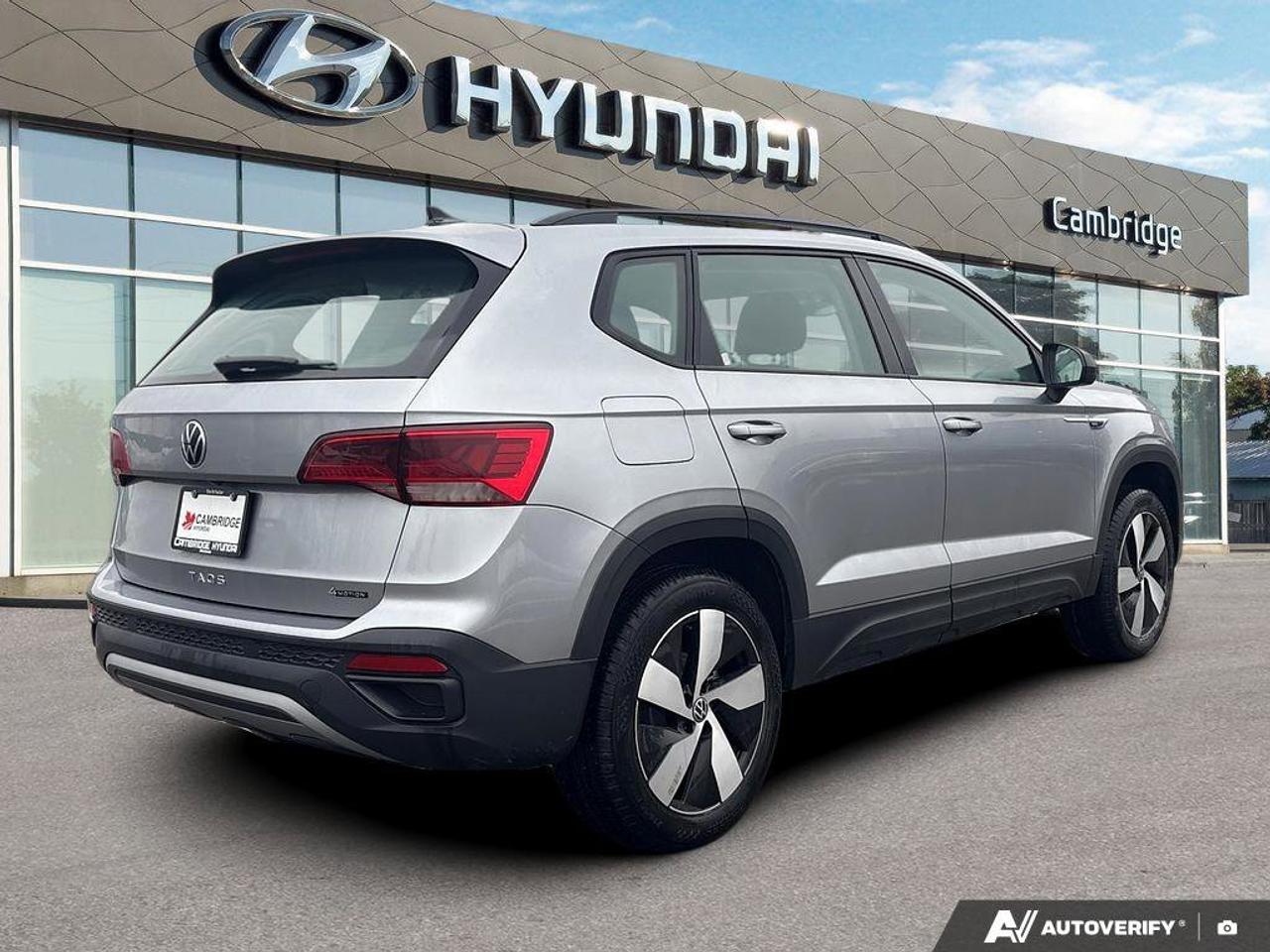 2024 Volkswagen Taos Trendline   CLEAN CARFAX   HEATED SEATS AND STEERI Photo